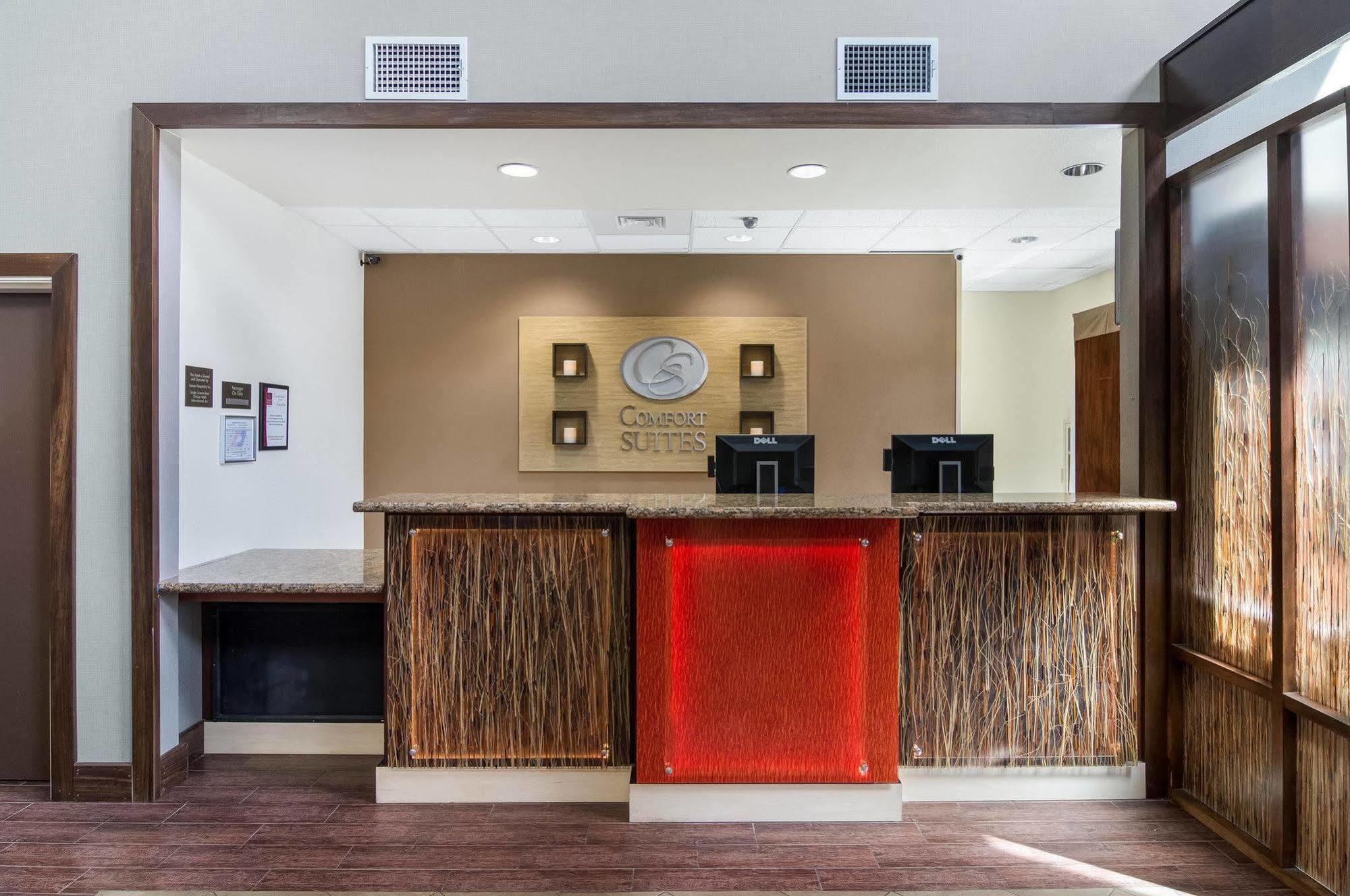 Comfort Suites Odessa Exteriör bild