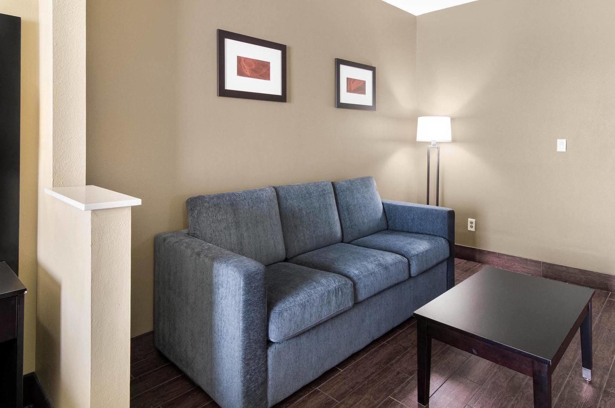 Comfort Suites Odessa Exteriör bild