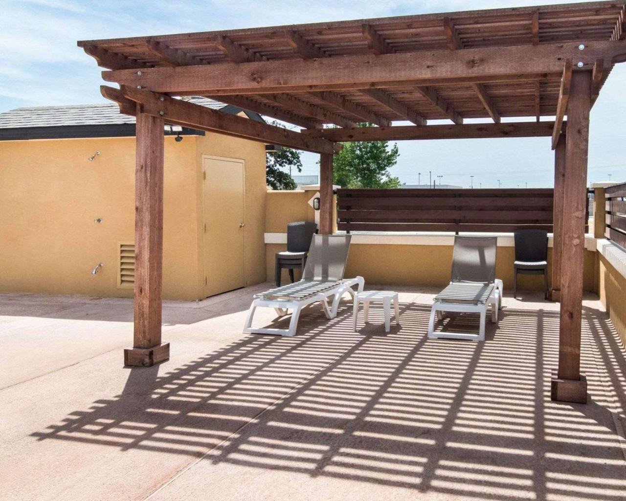 Comfort Suites Odessa Exteriör bild